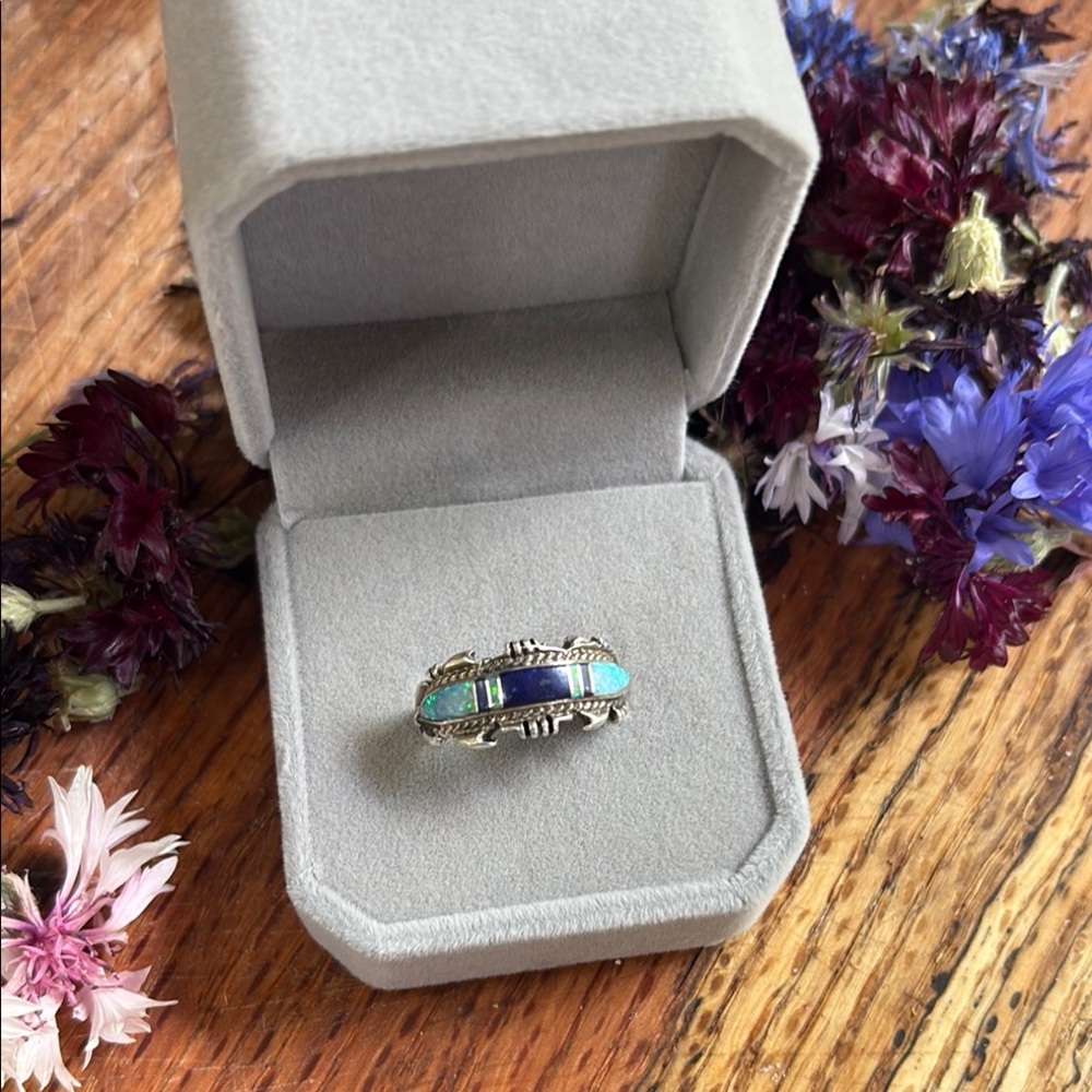 Elegant Signed Cisco Silver lapis Opal Women's Ring